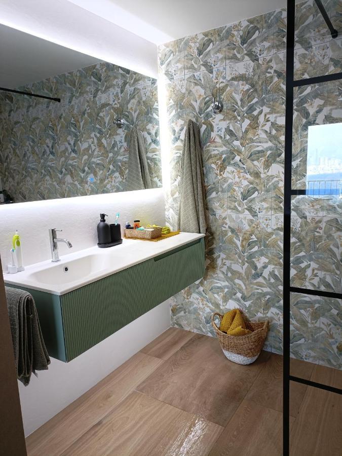 Portofino Flying Whale Apartment Benidorm Ngoại thất bức ảnh