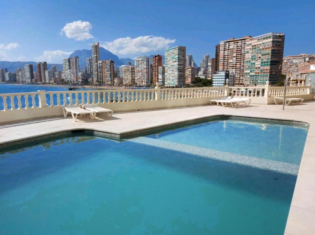 Portofino Flying Whale Apartment Benidorm Ngoại thất bức ảnh