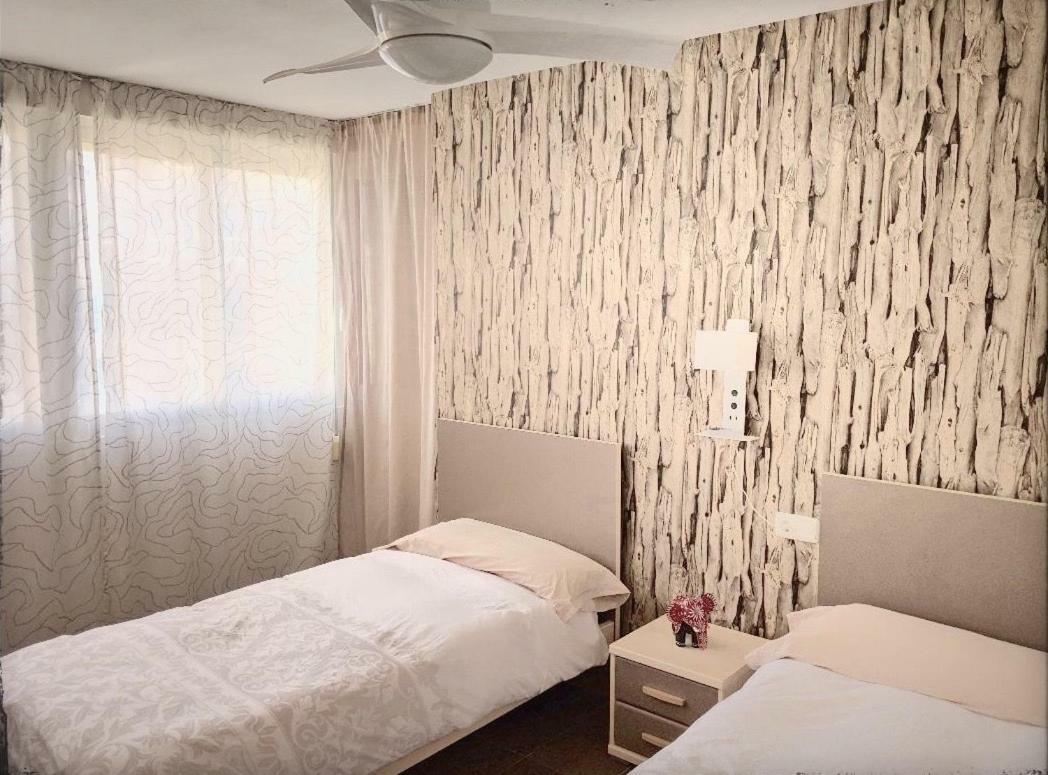 Portofino Flying Whale Apartment Benidorm Ngoại thất bức ảnh